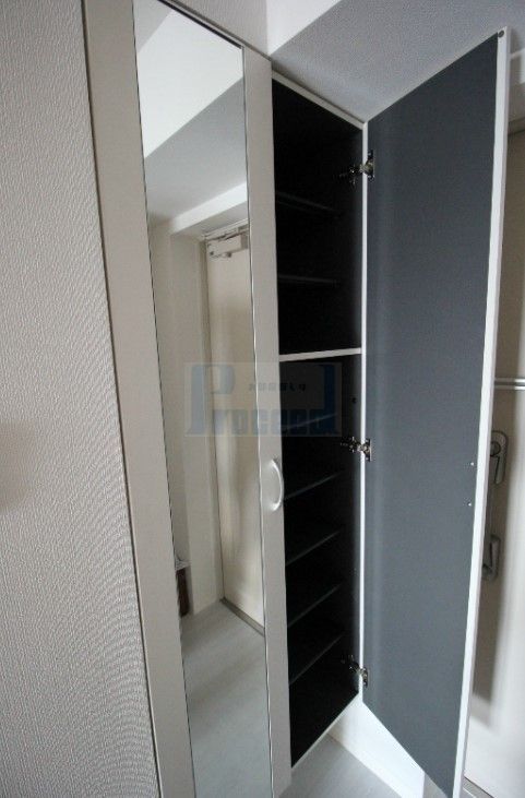 玄関　たっぷりシューズボックス☆