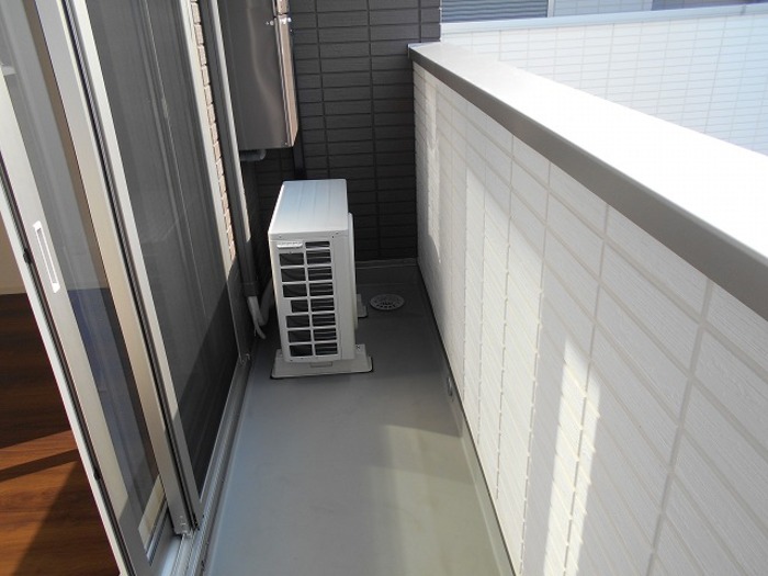 バルコニー　広々としたバルコニーです