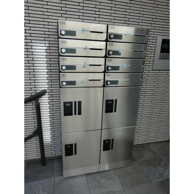 その他設備　ポストと宅配ボックスです