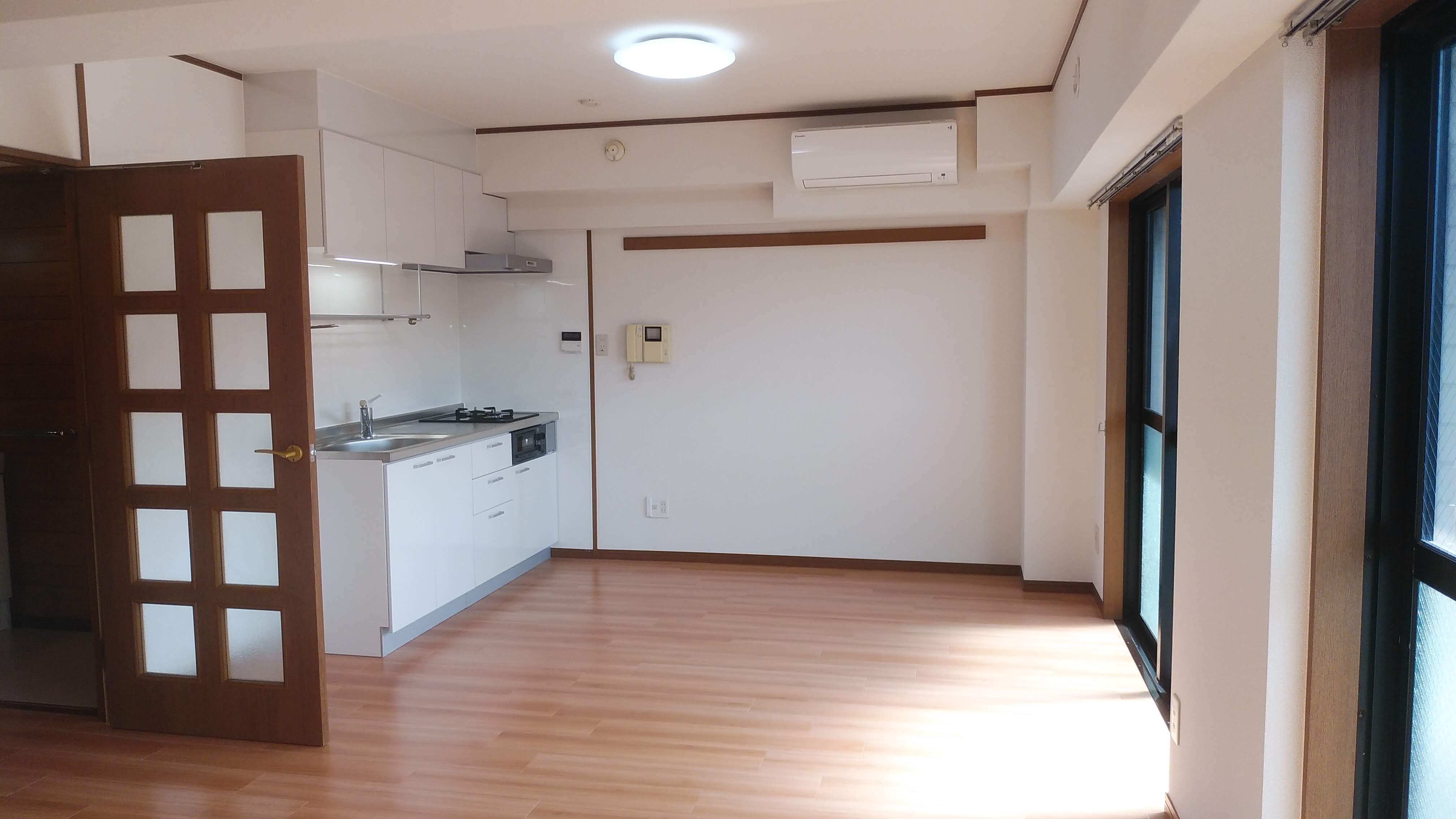 居室・リビング　【参考】同建物内の別のお部屋の画像です