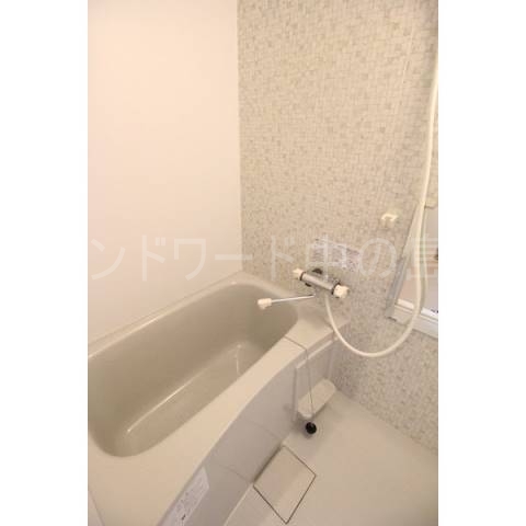 バス・シャワールーム　詳細は、ウィンドワード中の島店までご相談下さい。