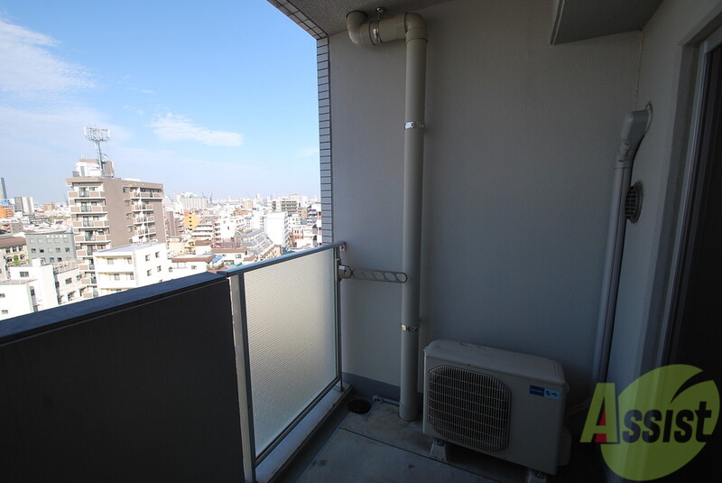 バルコニー　空が広く見えるのは嬉しいですね。