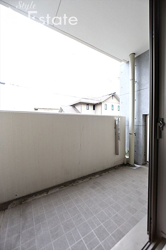 バルコニー　ベランダ