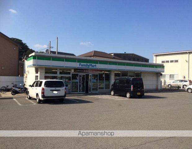 コンビニ　ファミリーマート和歌山宇須店（コンビニ）まで427m