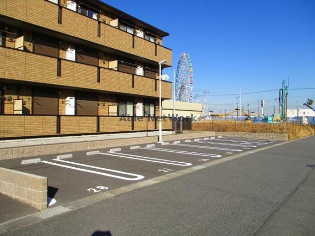 駐車場　駐車場