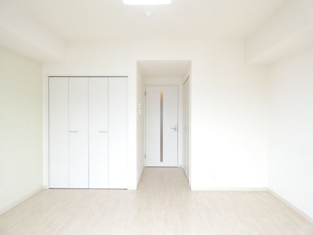 居室・リビング　※写真は７０２号室になります。