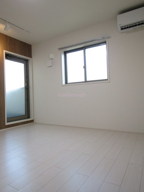 居室・リビング　施工例