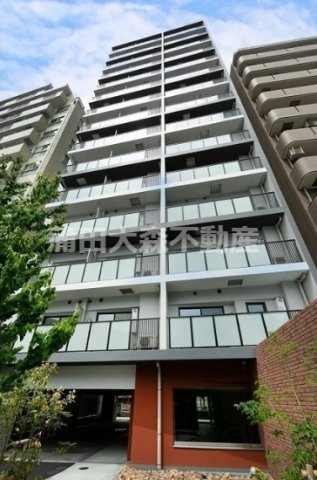 建物外観　2025年5月築　RC鉄筋コンクリート造地上15階建て総戸数