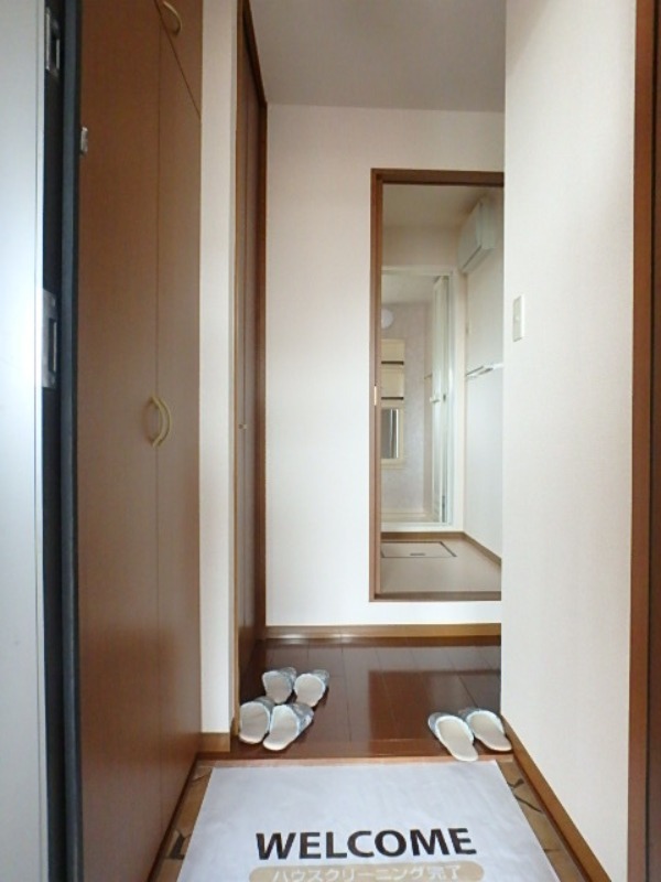 玄関　図面と現状に相違がある場合には現状を優先