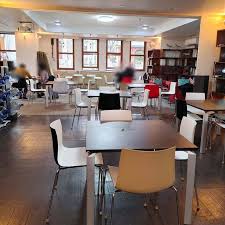 飲食店　Yunus Emre Cafe（飲食店）まで170m