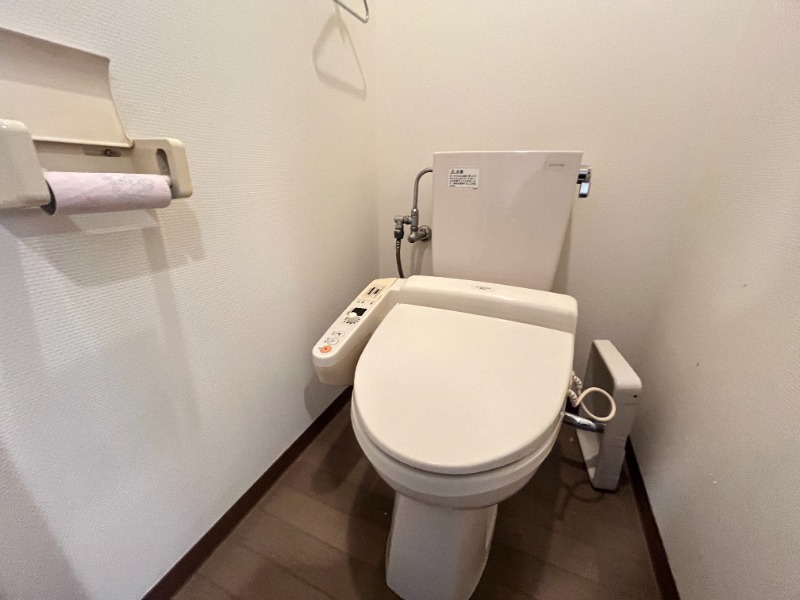 トイレ　別号室