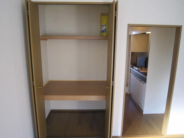 収納　☆奥行きのある収納☆