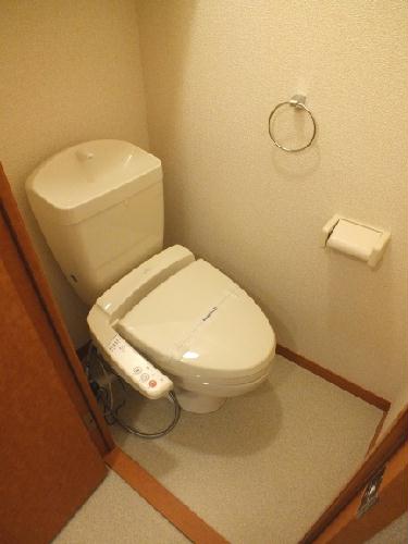 トイレ　温水洗浄便座