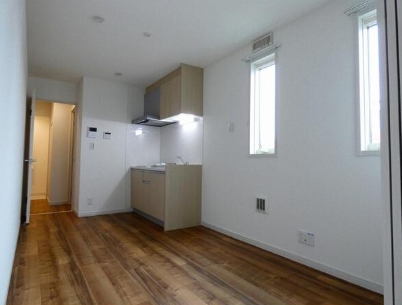 居室・リビング　☆明るい居間☆