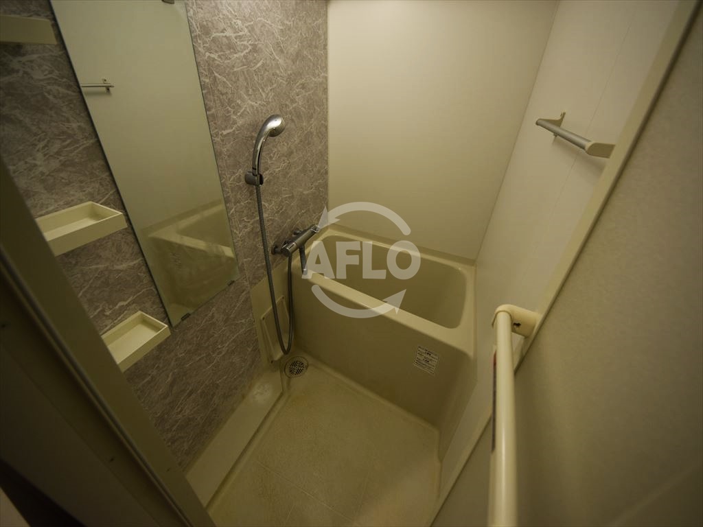 バス・シャワールーム　サムティ本町橋IIメディアス　風呂