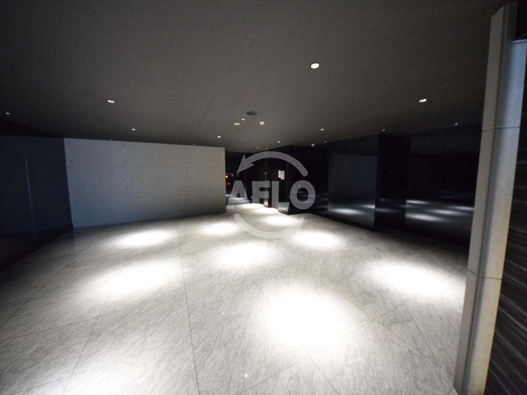 ロビー　サムティ本町橋IIMEDIUS　ロビー