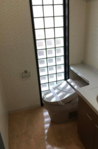 トイレ　トイレもきれいです