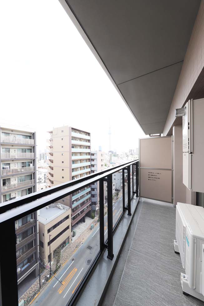 バルコニー　内装は落ち着いています