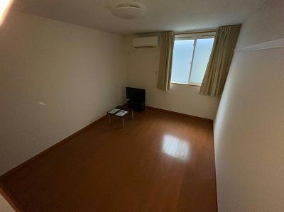 居室・リビング　2階は絨毯仕様