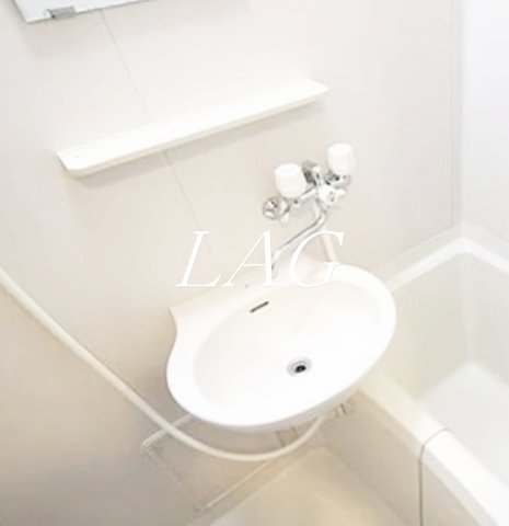 洗面設備　洗面台です。