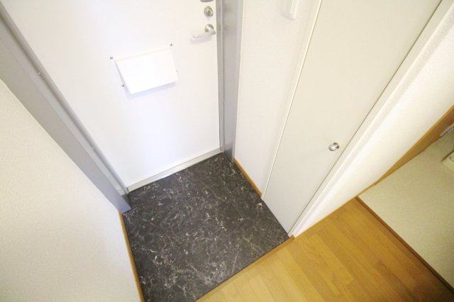 玄関　シンプルで使いやすい玄関です