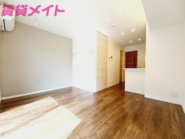 居室・リビング　同型参考写真