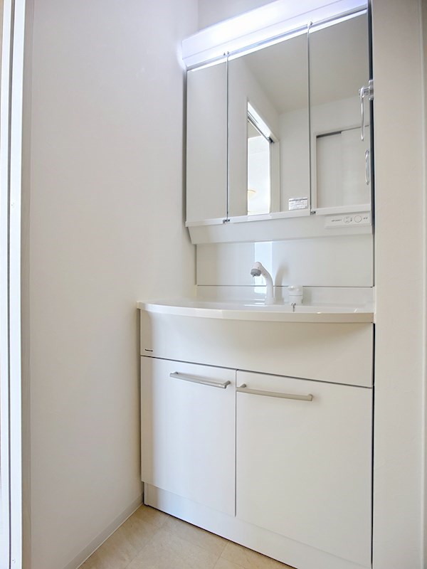 洗面設備　他部屋参照