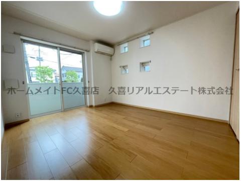 居室・リビング　同建物別号室