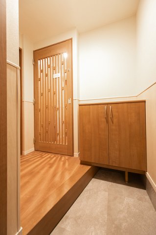 玄関　※写真は同タイプ住戸です。