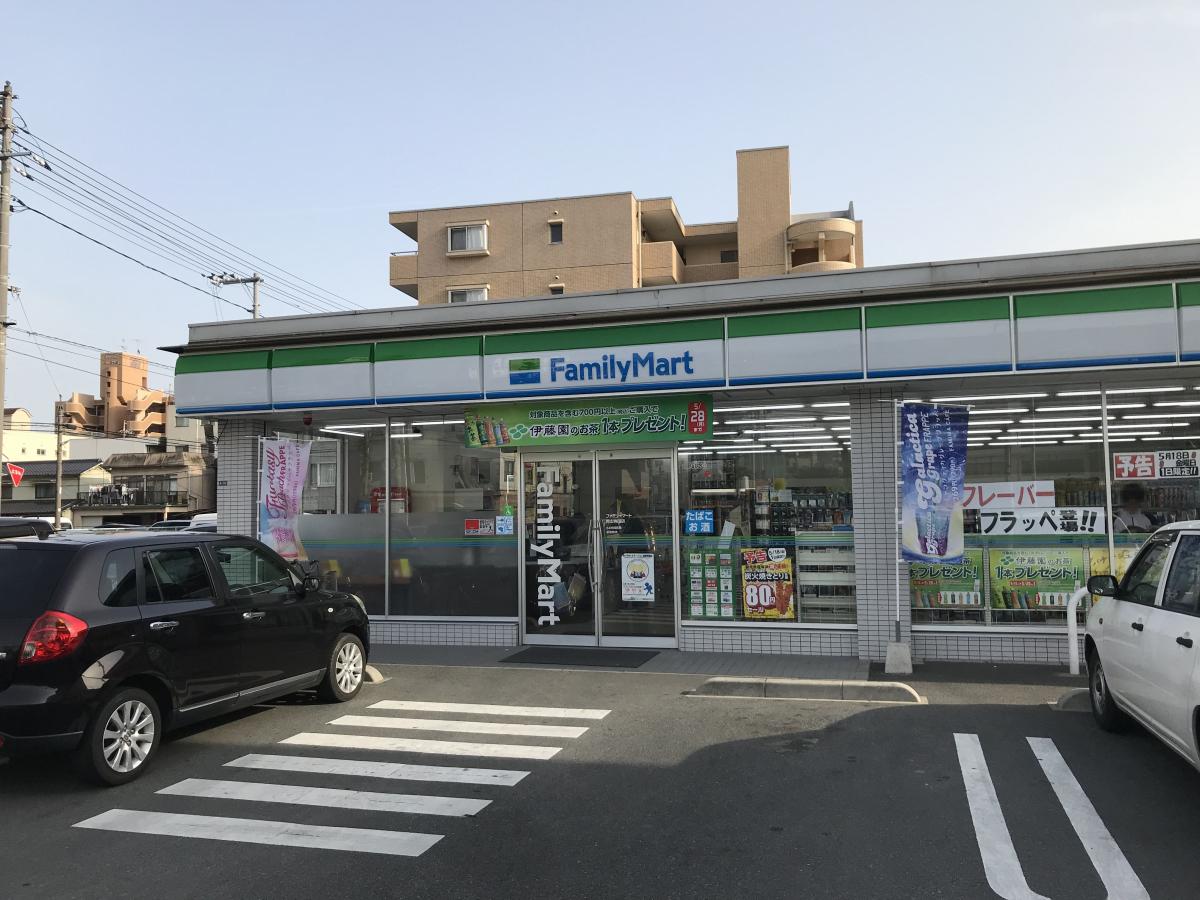 コンビニ　ファミリーマート岡山奥田店（コンビニ）まで252m