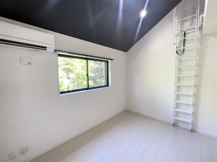 居室・リビング　きれいな室内