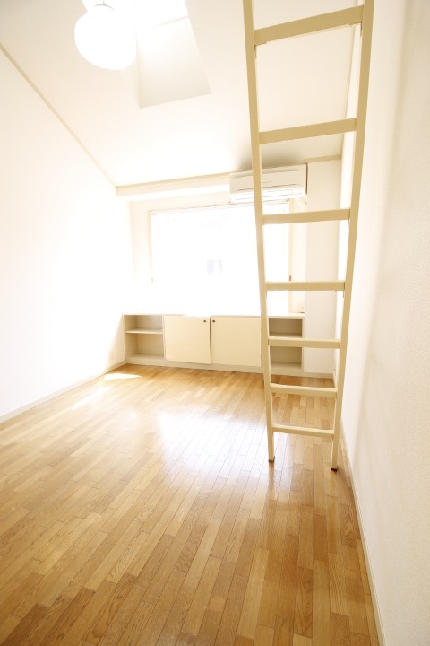 居室・リビング　※他部屋参考写真