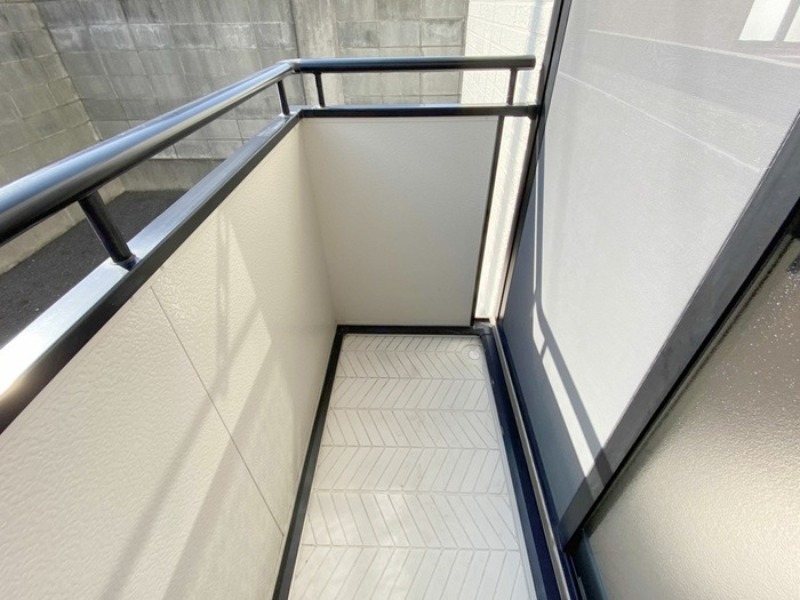 バルコニー　図面と現状に相違がある場合には現状を優先