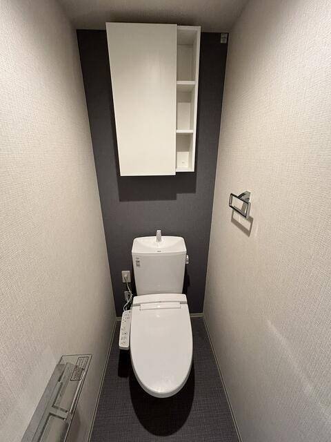 トイレ　温水洗浄便座完備