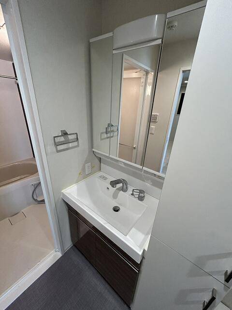 洗面設備　人気の独立洗面所