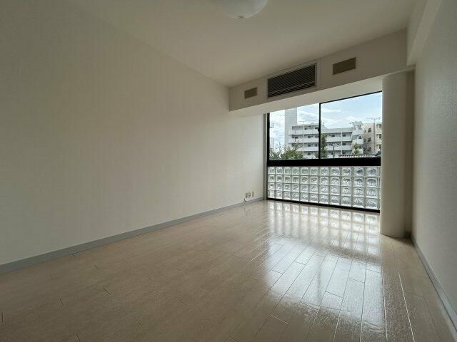 居室・リビング　※写真は参考となりますのでご注意ください。