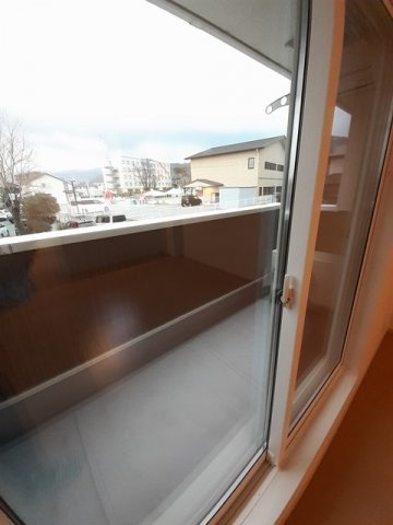 バルコニー　陽当たり良好なバルコニーです♪