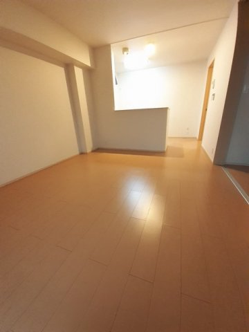 居室・リビング　広いリビングです☆