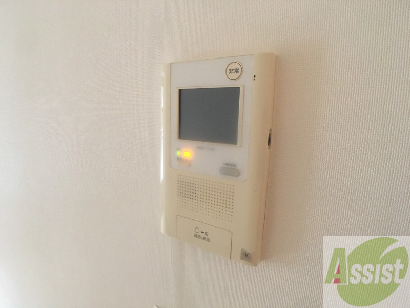 セキュリティ　ＴＶモニター付インターホンです。来客者の顔が見えるので安心！