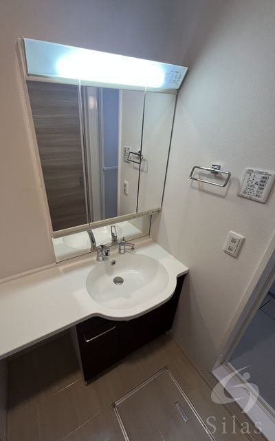 洗面設備　同仕様