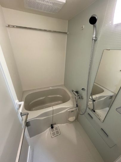 バス・シャワールーム　★浴室乾燥機付きバスルーム★