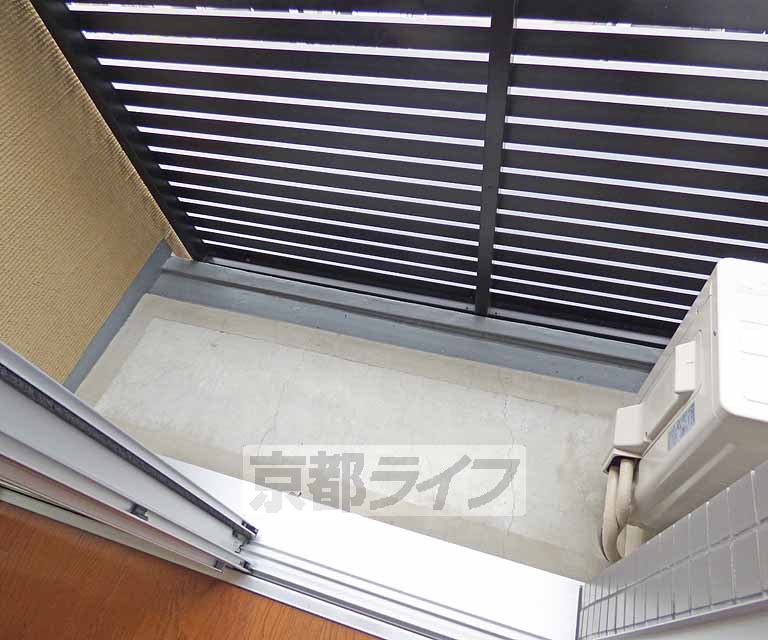 バルコニー　広々としたバルコニーです。