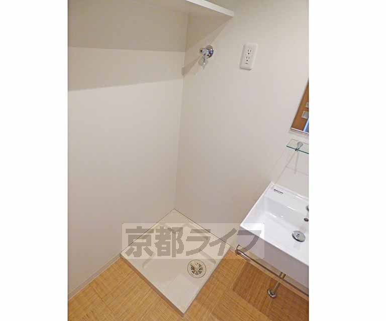 その他設備　室内洗濯機置きです。