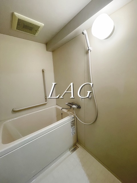 バス・シャワールーム　お風呂です。