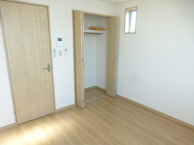 その他部屋・スペース　洋室　別角度より撮影