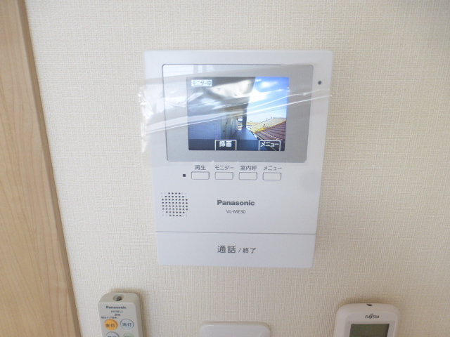 セキュリティ　急な訪問者もTVドアホンで確認