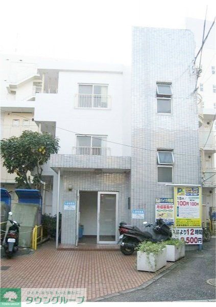 エントランス　お部屋探しは株式会社　タウンハウジング　までお気軽にお問合…