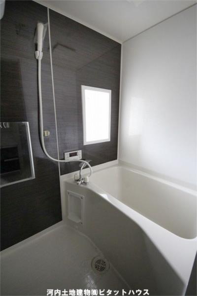 バス・シャワールーム　追焚き機能付き