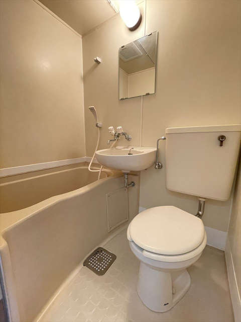 バス・シャワールーム