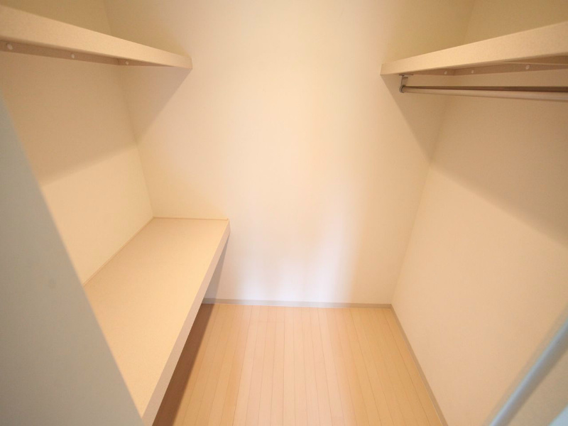 収納　ウォークインクローゼット付（収納充実してます）